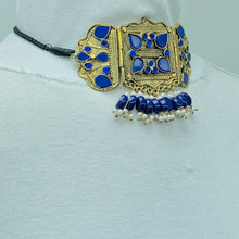 Load image into Gallery viewer, Blue Statement Choker Necklace With Earrings