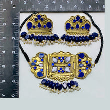 Load image into Gallery viewer, Blue Statement Choker Necklace With Earrings