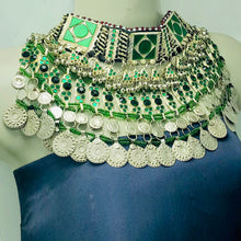 Load image into Gallery viewer, Bohemian Unique Style Green Choker Necklace