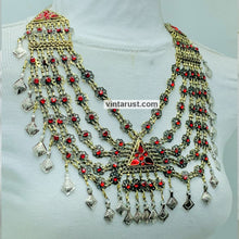 Load image into Gallery viewer, Charming Vintage Red Glass Stones Bib Necklace
