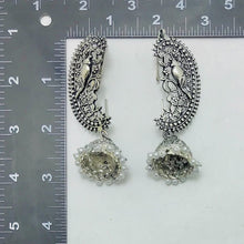Load image into Gallery viewer, Oxidized Silver Earrings With Pearls