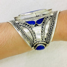 Load image into Gallery viewer, Ethnic Handmade Lapis Lazuli Stone Bracelet