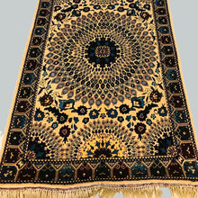 Load image into Gallery viewer, Exquisite Traditional Persian Rugs