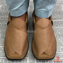 Load image into Gallery viewer, Genuine Leather Traditional Handmade Gents Chappal