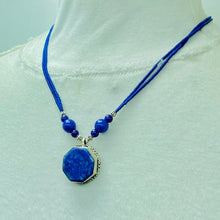 Load image into Gallery viewer, Genuine Royal Blue Lapis Lazuli Stones Necklace