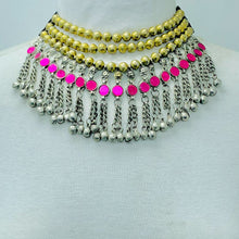 Load image into Gallery viewer, Golden Beaded Necklace With Pink Glass Stones