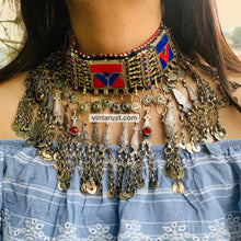Load image into Gallery viewer, Handcrafted Choker Necklace With Motifs and Tassels