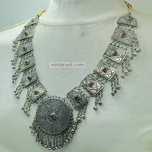 Load image into Gallery viewer, Handmade Big Kuchi Kashmiri Pendant Necklace