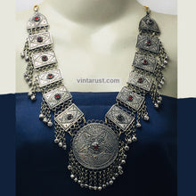 Load image into Gallery viewer, Handmade Big Kuchi Kashmiri Pendant Necklace