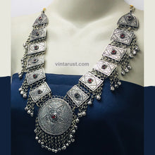 Load image into Gallery viewer, Handmade Big Kuchi Kashmiri Pendant Necklace
