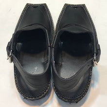 Load image into Gallery viewer, Black Leather Handmade Peshawari Chappal