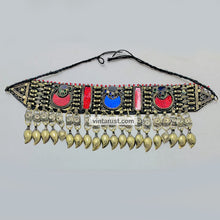 Load image into Gallery viewer, Handmade Choker Necklace With Dangling Leaf Tassels