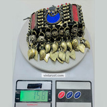 Load image into Gallery viewer, Handmade Choker Necklace With Dangling Leaf Tassels