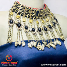 Load image into Gallery viewer, Handmade Choker Necklace with Glass Stones And Beads