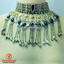 Load image into Gallery viewer, Handmade Choker Necklace with Glass Stones And Beads