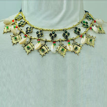 Load image into Gallery viewer, Handmade Choker Necklace With Glass Stones and Shells