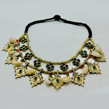 Load image into Gallery viewer, Handmade Choker Necklace With Glass Stones and Shells