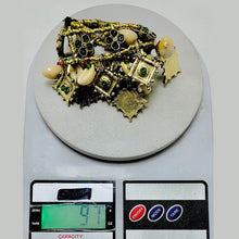 Load image into Gallery viewer, Handmade Choker Necklace With Glass Stones and Shells