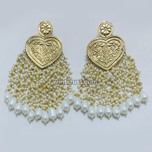 Load image into Gallery viewer, Handmade Golden Heart Pearl Earrings