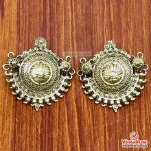 Load image into Gallery viewer, Antique Golden Tone Big Earrings