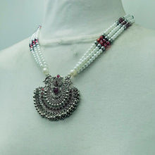Load image into Gallery viewer, Handmade Layered Beaded Chain Necklace