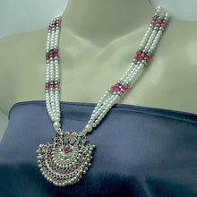 Load image into Gallery viewer, Handmade Layered Beaded Chain Necklace