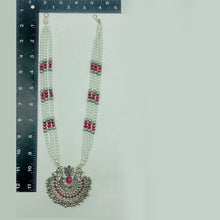Load image into Gallery viewer, Handmade Layered Beaded Chain Necklace