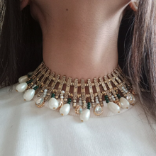 Load image into Gallery viewer, Afghan Metal Choker Necklace With Pearls