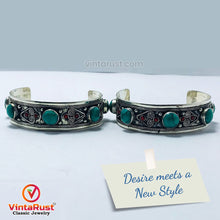 Load image into Gallery viewer, Handmade Tribal Statement Stones Bracelet