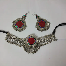 Load image into Gallery viewer, Tribal Vintage Headpiece Matha Patti and Earring Jewelry Set