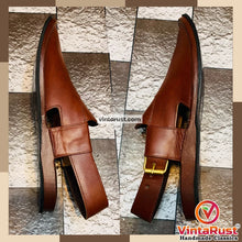Load image into Gallery viewer, Dark Shiny Brown Leather Peshawari Men's Chappal
