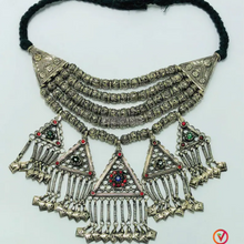 Load image into Gallery viewer, Multilayer Beaded Necklace With Dangling Pendants
