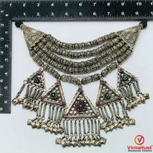 Load image into Gallery viewer, Multilayer Beaded Necklace With Dangling Pendants