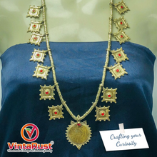 Load image into Gallery viewer, Vintage Golden Two Coins Necklaces Jewelry Set