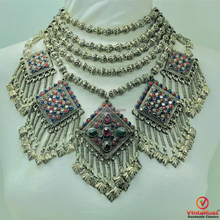 Load image into Gallery viewer, Vintage Kashmiri Beaded Necklace With Pendants