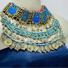 Load image into Gallery viewer, Turquoise Glass Stones Choker Necklace