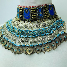 Load image into Gallery viewer, Turquoise Glass Stones Choker Necklace