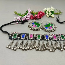 Load image into Gallery viewer, Multicolor Kuchi Choker With Earrings