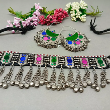 Load image into Gallery viewer, Multicolor Kuchi Choker With Earrings