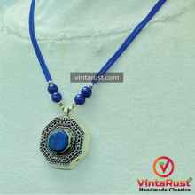 Load image into Gallery viewer, Blue Lapis Lazuli Stone Pendant Necklace