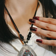 Load image into Gallery viewer, Black Gemstone Necklace With Coral And Turquoise Beads