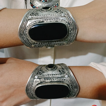 Load image into Gallery viewer, Black Gemstone Necklace With Coral And Turquoise Beads with Cuff Bracelet