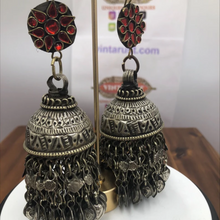 Load image into Gallery viewer, Jhumka Earrings with Pink Glass Stones And Beads