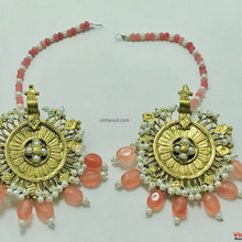 Load image into Gallery viewer, Golden Dangling Earrings with Pearland Pink Bead