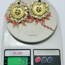 Load image into Gallery viewer, Golden Dangling Earrings with Pearland Pink Bead