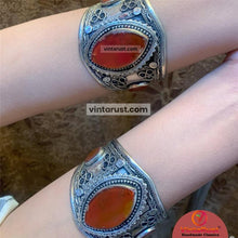 Load image into Gallery viewer, Antique Glass Stone Bracelet Boho Hand Cuff