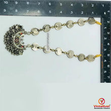 Load image into Gallery viewer, Vintage Beaded Coins Necklace With Dangling Pendant