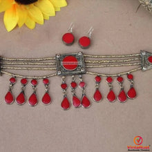 Load image into Gallery viewer, Kuchi Choker With Stones and Earrings Jewelry Set