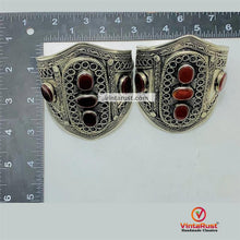 Load image into Gallery viewer, Front Three Stone Style Boho Kuchi Bracelet