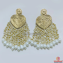 Load image into Gallery viewer, Handmade Golden Heart Pearl Earrings